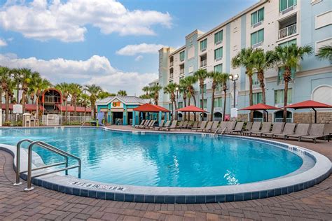 Pet-Friendly Hotels in Orlando - Places to Stay for Travelers with Pets