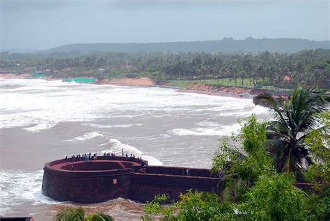 6 Top Forts for Sightseeing in Goa That You Must Not Miss | Goa Trips India