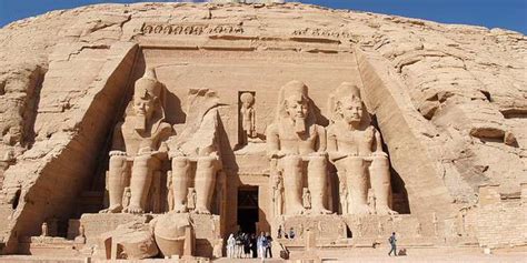 10 Top Tourist Attractions in Egypt