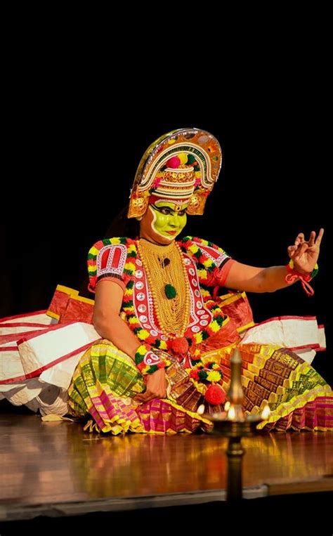 Ottan thullal stock image. Image of face, dance, ottan - 304892537