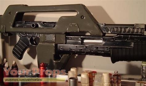 Aliens Aliens Pulse Rifle replica prop weapon