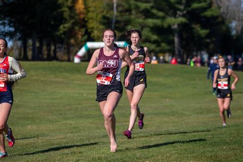 Student-athlete Bhreagh Burke finishes 8K run barefoot | SMU News and ...