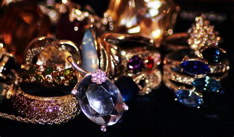 Exports of Gems and Jewellery through Courier mode - IndiaFilings