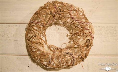 Making a wreath of twine - Country Design Style