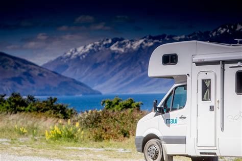 new-zealand-maui-motorhome-queenstown-mountain-view