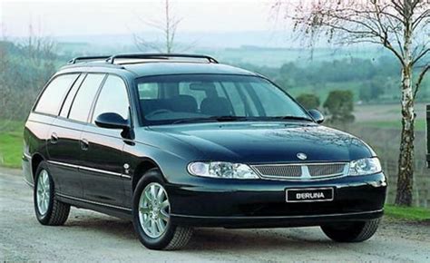 Holden Commodore Wagon (VT) 5.7 i V8 Executive (306 Hp) 2000, 2001 ...