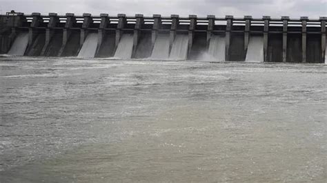 Relief for Marathwada farmers as level in Jayakwadi dam to cross 45% ...