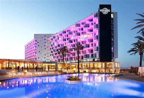 THE 10 CLOSEST Hotels to Ushuaia Ibiza Beach Hotel