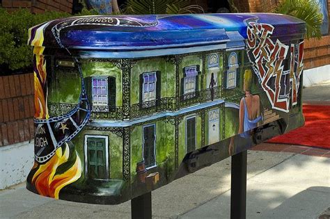 New Orleans Streetcar Art in 2020 | New orleans louisiana, New orleans ...