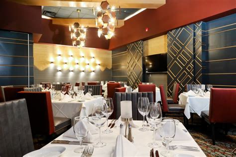 Ruth’s Chris Steak House Debuts at Bergen Town Center - VUE magazine