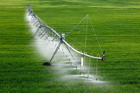 Benefits Of Using A Center-Pivot Irrigation System - openaccessmanifesto