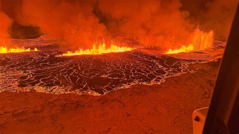 Iceland volcano eruption: Tourists can't resist ‘spectacular natural ...