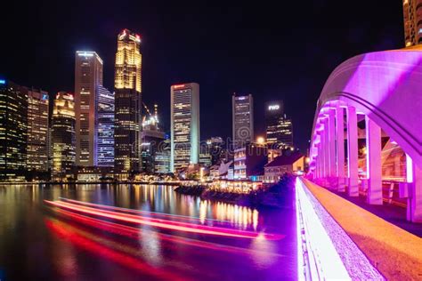 Singapore CBD Skyline at Night Editorial Photo - Image of lights, quay ...