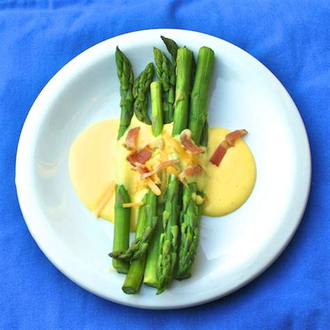 Asparagus with Cheese Sauce