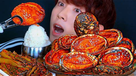 ASMR SPICY SEAFOOD BOIL ABALONE MUKBANG EATING SOUNDS SHOW アワビ 먹방 - YouTube