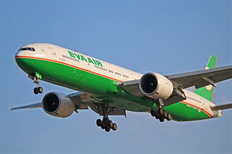 B-16718: EVA Air Boeing 777-300ER From Taiwan (New In 2014)