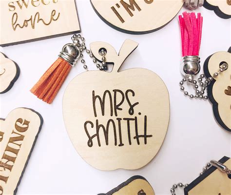 Personalized Teacher Apple Keychain // Wood Engraved Tassel | Etsy