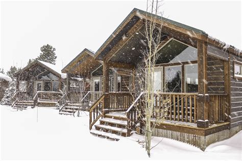 Book Explorer Cabins At Yellowstone in West Yellowstone | Hotels.com