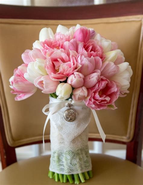 Pin by Jennifer Szopa on Apartment Decor And Such | Tulip wedding ...