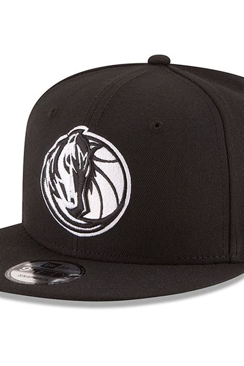 Dallas Mavericks Black and White 9FIFTY Snapback Hat - ShopperBoard