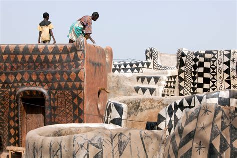 Gallery of The Painted Houses of Tiébélé: A Model for Communal ...