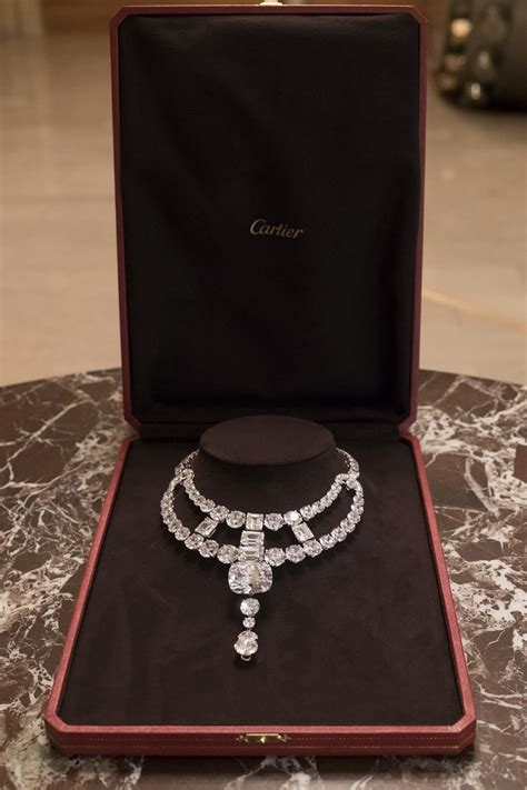 Cartier re-creates a dazzling diamond necklace for the movie ‘Ocean’s 8 ...