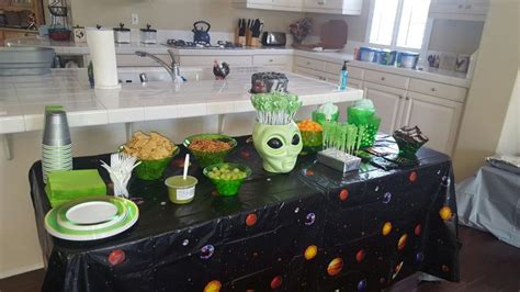 alien theme party food | Party food themes, Food, Party food