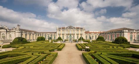 Queluz Nacional Palace and Gardens | EuroVelo Portugal