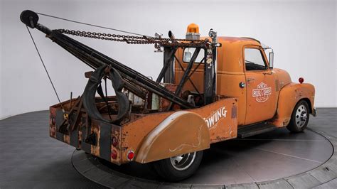 1950 Chevrolet 3600 Tow Truck Is Perfect For Fun