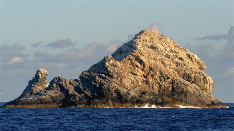 World's biggest volcano is barely visible | Science | AAAS