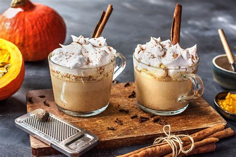 The Best Homemade Pumpkin Spice Latte Recipe | HelloFresh Magazine