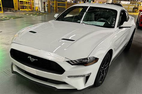 Final Sixth-Generation Ford Mustang Rolls Off The Assembly Line