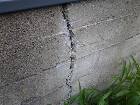 Foundation Cracks – Island Home Inspection