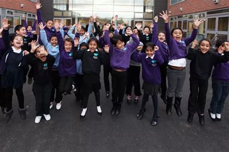 Pupils celebrate new Westgate Hill Primary School - Chronicle Live