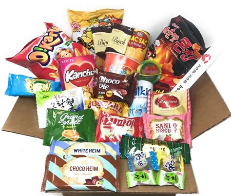 Squaredino: Ultimate Korean Snack Box (25 Count) - Variety Assortment ...