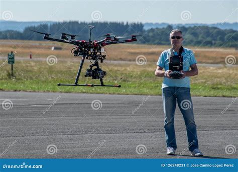 Person flying a drone editorial photo. Image of autopilot - 126248231