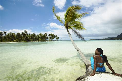 Young Women Of Bora Bora