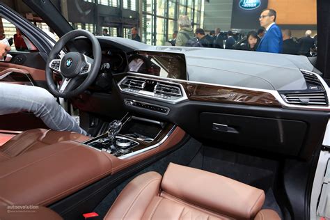 2019 BMW X5 Shows Luxurious Interior in Paris - autoevolution