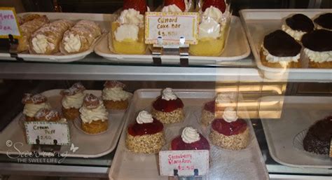 LA Chinatown: Phoenix Bakery – Savoring the Sweet Life Blog