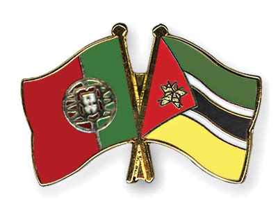 Crossed Flag Pins Portugal-Mozambique Flags