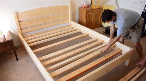 Building a queen size bed from 2x4 lumber | Queen size bed frame diy ...