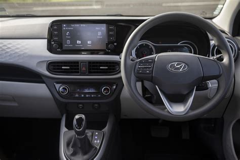 Hyundai Grand i10 Nios: Interior - Motoring World