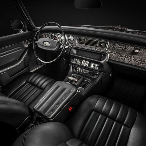 Jaguar XJ Coupe - Interior factory - Carlex Design