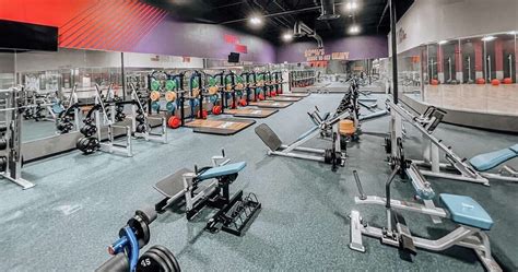 New Crunch Fitness gym opens in Cy-Fair