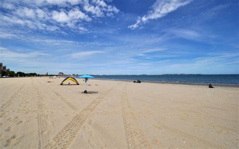 Revere Beach / Massachusetts / USA // World Beach Guide