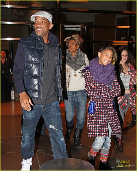 Willow Smith with dad Will in New York City (December 5) - Willow Smith ...