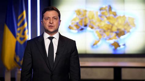 ukraine president volodymyr zelensky - ZirouRowaa