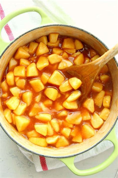 Best Apple Pie Filling - Crunchy Creamy Sweet