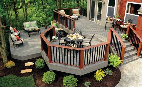 Patio - level with the kitchen or two steps down?