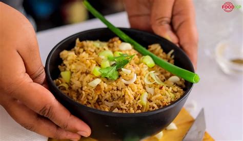 How To Make Uncle Roger Egg Fried Rice Recipe At Home - Cooking Fanatic